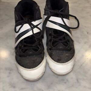 Mike trout baseball cleats size 5y